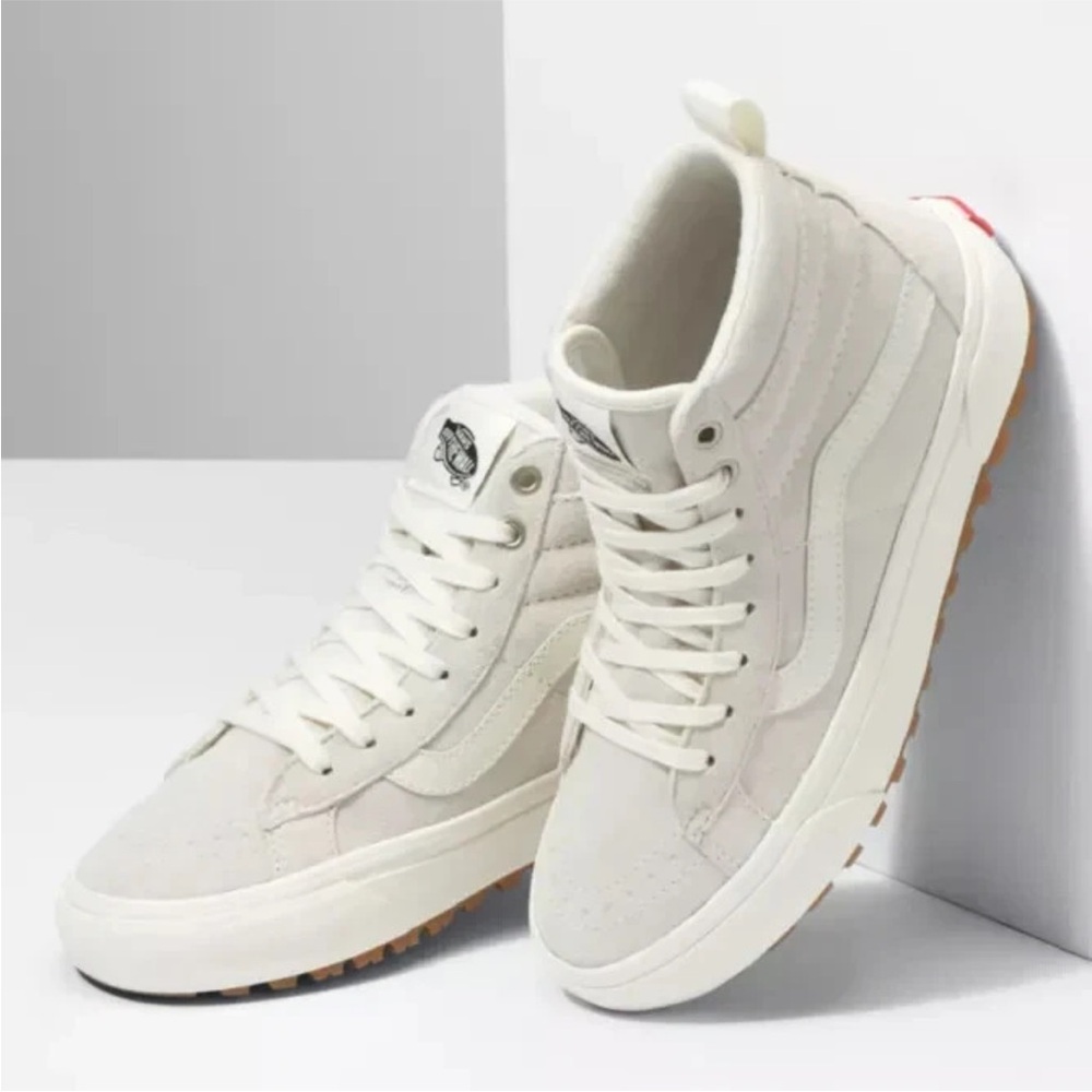Vans Woman’s Sk8-Hi MTE Suede Sherpa Sneaker Boot Size 8